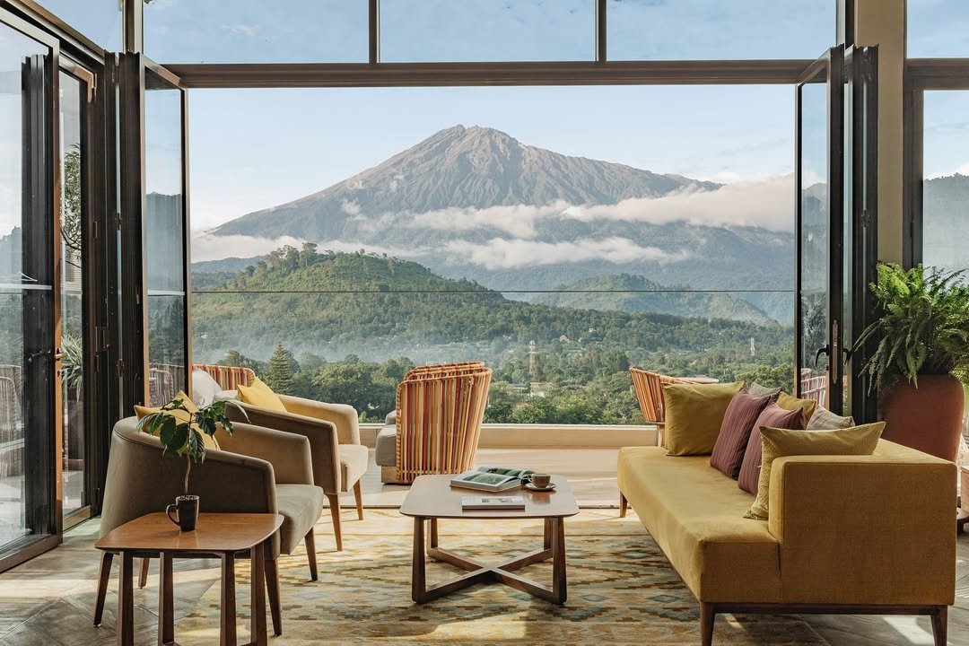 Gran Meliá  – Arusha Town safari lodge interior