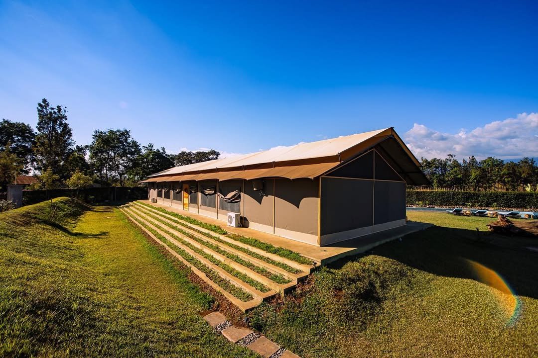 Kilimanjaro mountain camp (tented) – Kilimanjaro National Park safari lodge interior
